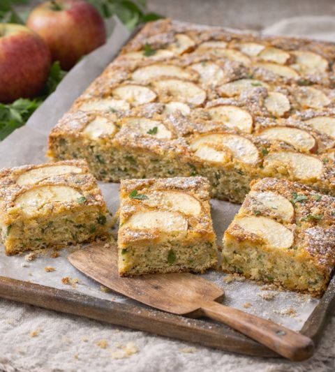 Zevenblad–appel plaatcake